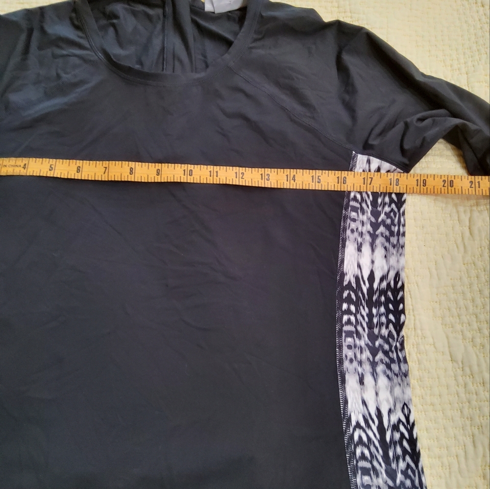 Athleta Long Sleeve Surf Top Size L - Picture 6 of 10